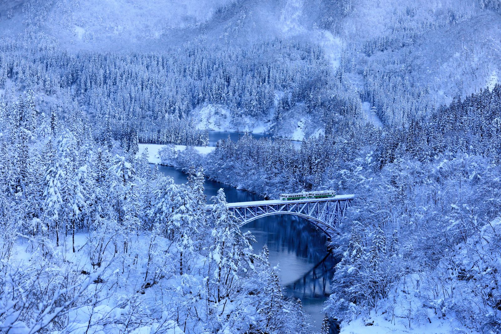 穏やかな冬の景色が和みますお祝い事とかの記念にいかがですか？ 831879450ad64-0443-4fdf-bd52-