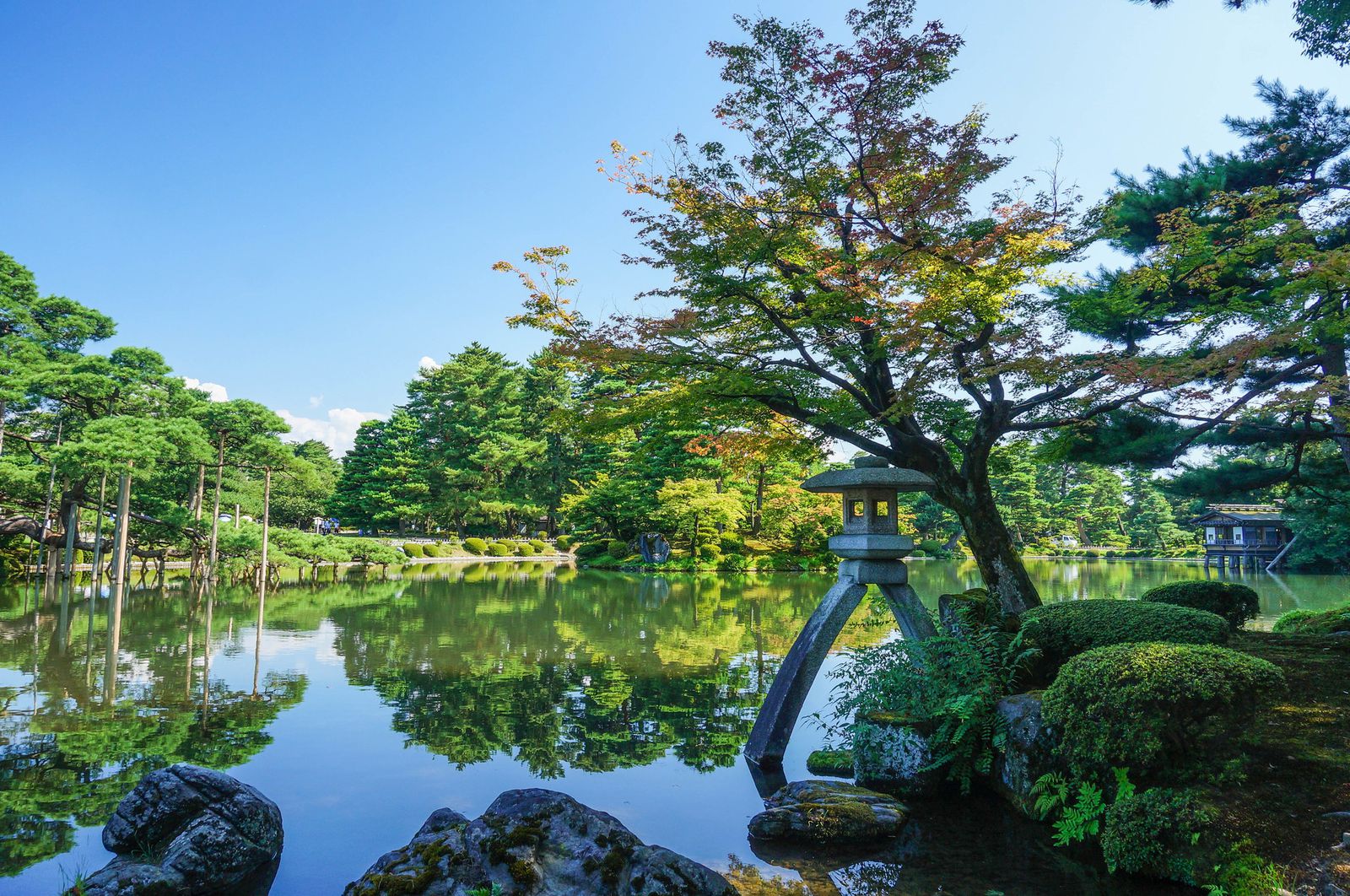 和の心を感じられる 日本人なら一度は行きたい美しき 日本庭園 7選 Retrip リトリップ