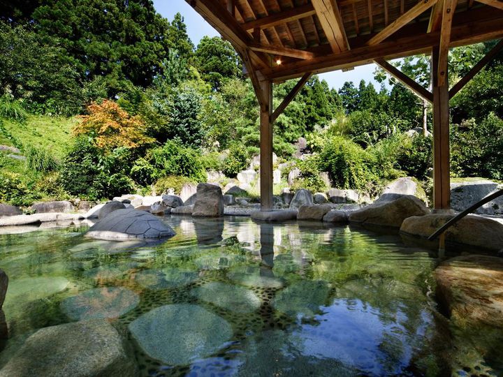 大自然が織りなす絶景を堪能 温泉王国 新潟 でこの冬行きたい温泉選 Retrip リトリップ