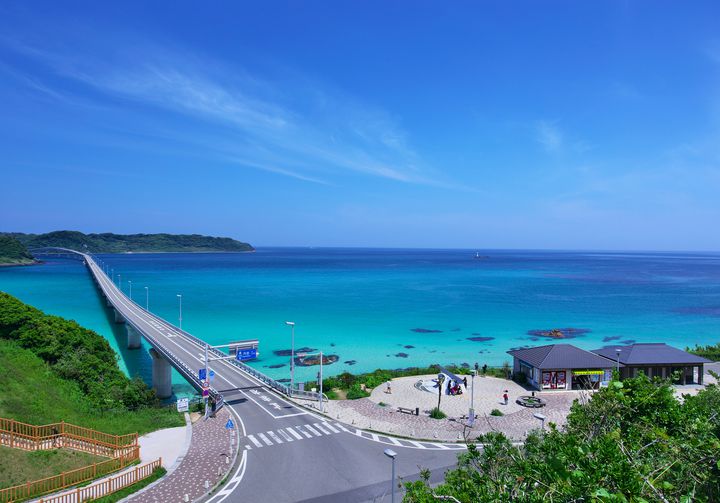 その美しさに圧倒される。日本全国の美しい「青い海」10ヶ所はここだ