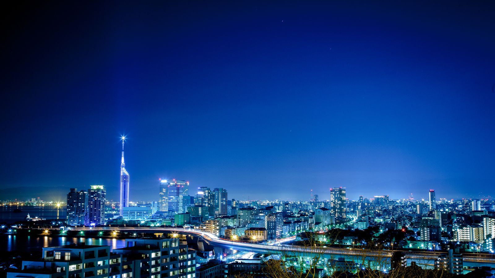 福岡で夜景を見よう！美しく雰囲気の良い夜景スポットランキングTOP10 | RETRIP[リトリップ]
