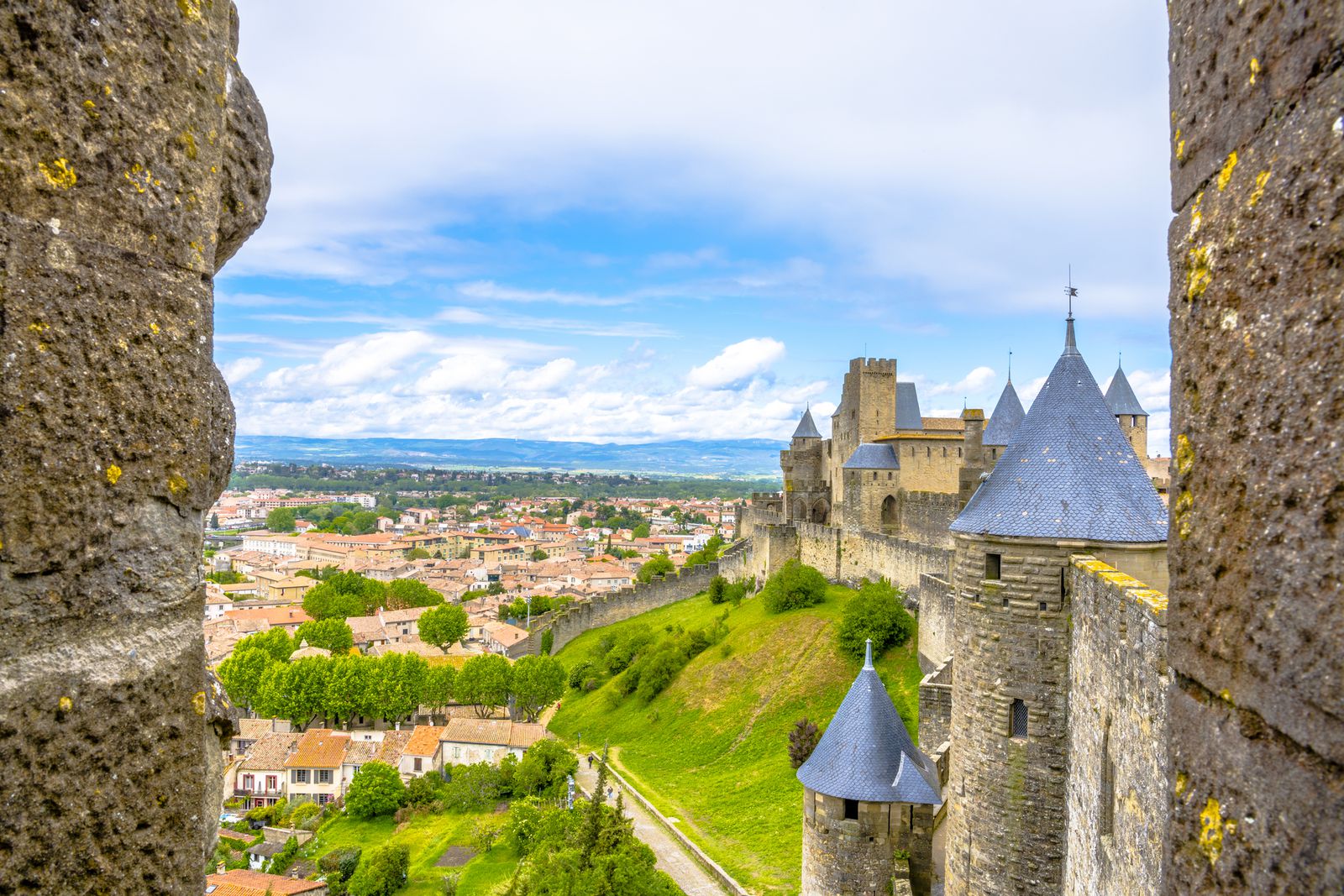 ヨーロッパ最大級の城塞都市！フランス「カルカソンヌ」を見ずして死ね