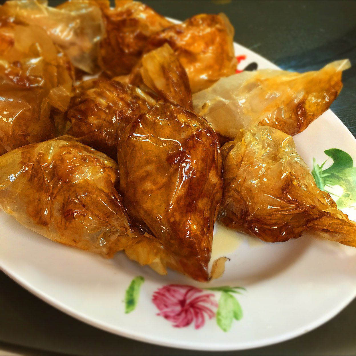 シンガポールで1番美味しいのはここ 旅行中に絶対食べたい ペーパーチキン とは Retrip リトリップ