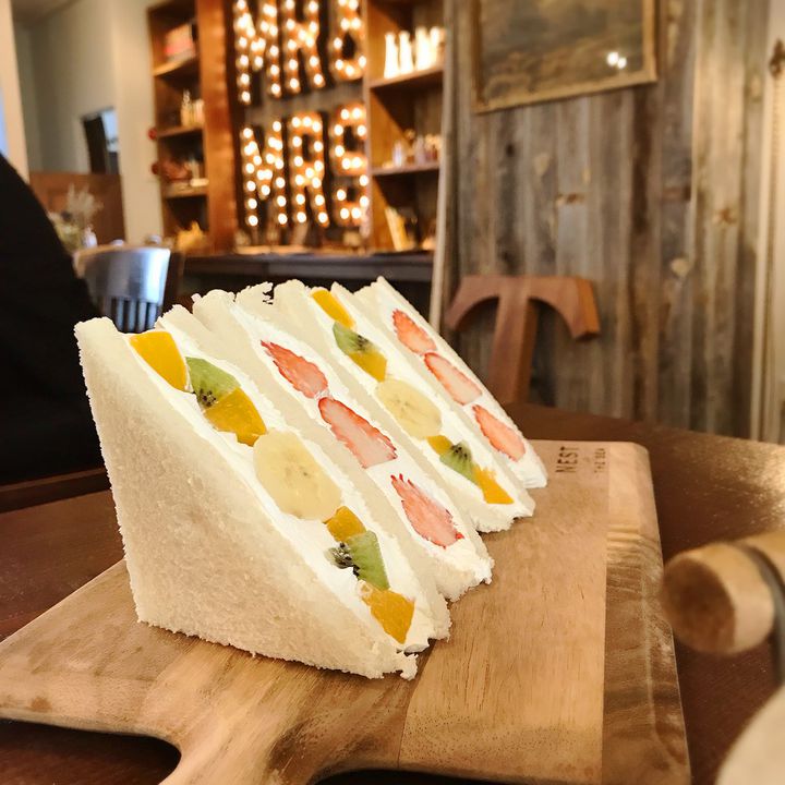 衝撃的な可愛いさ つい写真を撮りたくなる日本全国の フルーツサンド をご紹介 Retrip リトリップ