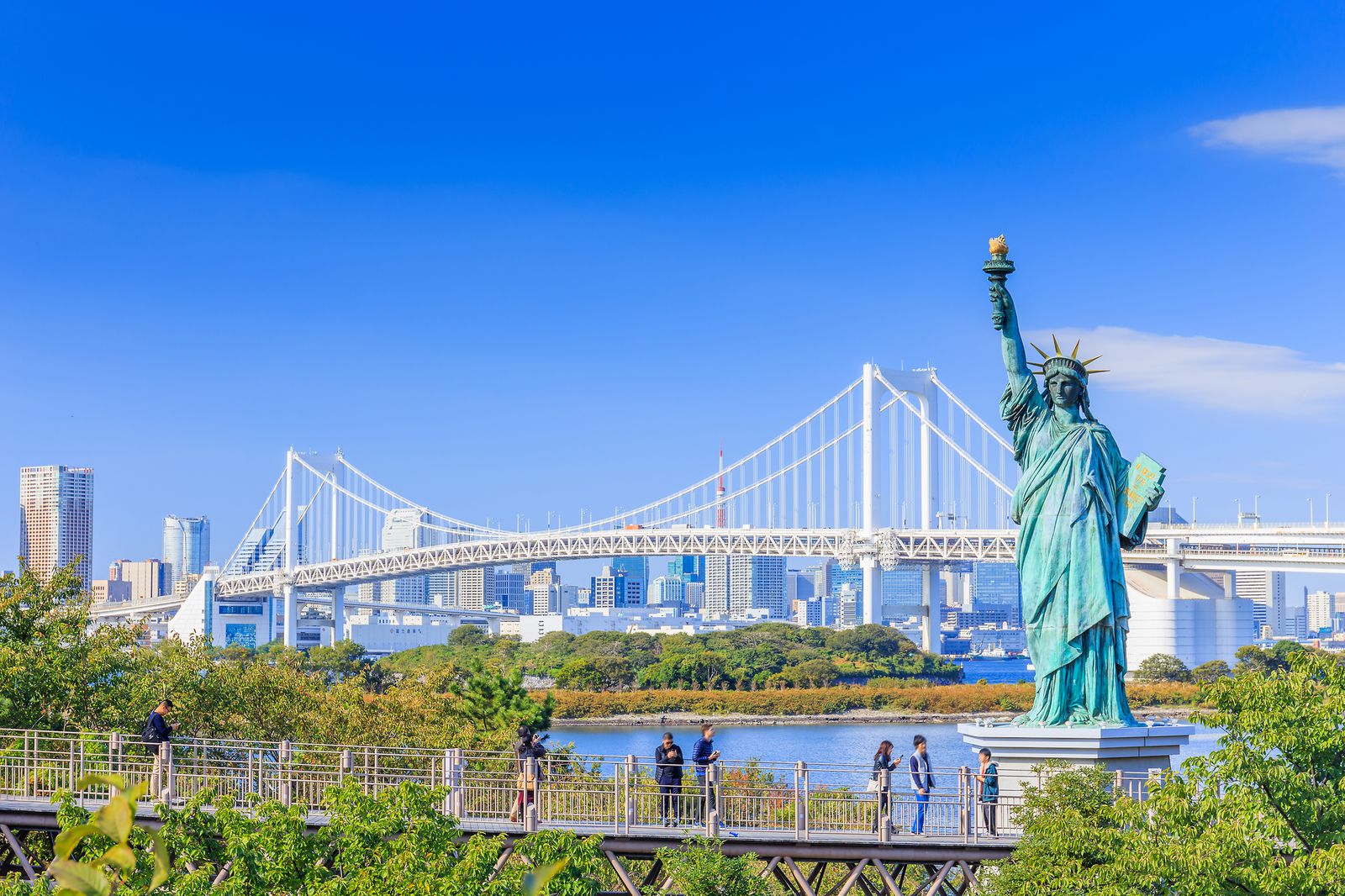 穴場から人気スポットまで！お台場のおすすめ人気公園スポット7選 | RETRIP[リトリップ]