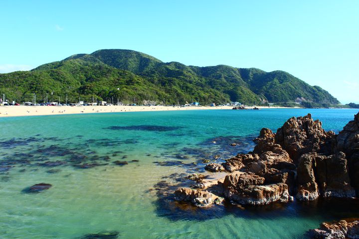 夏の思い出は福井の海で決まり！家族連れ必見の海水浴場１５選