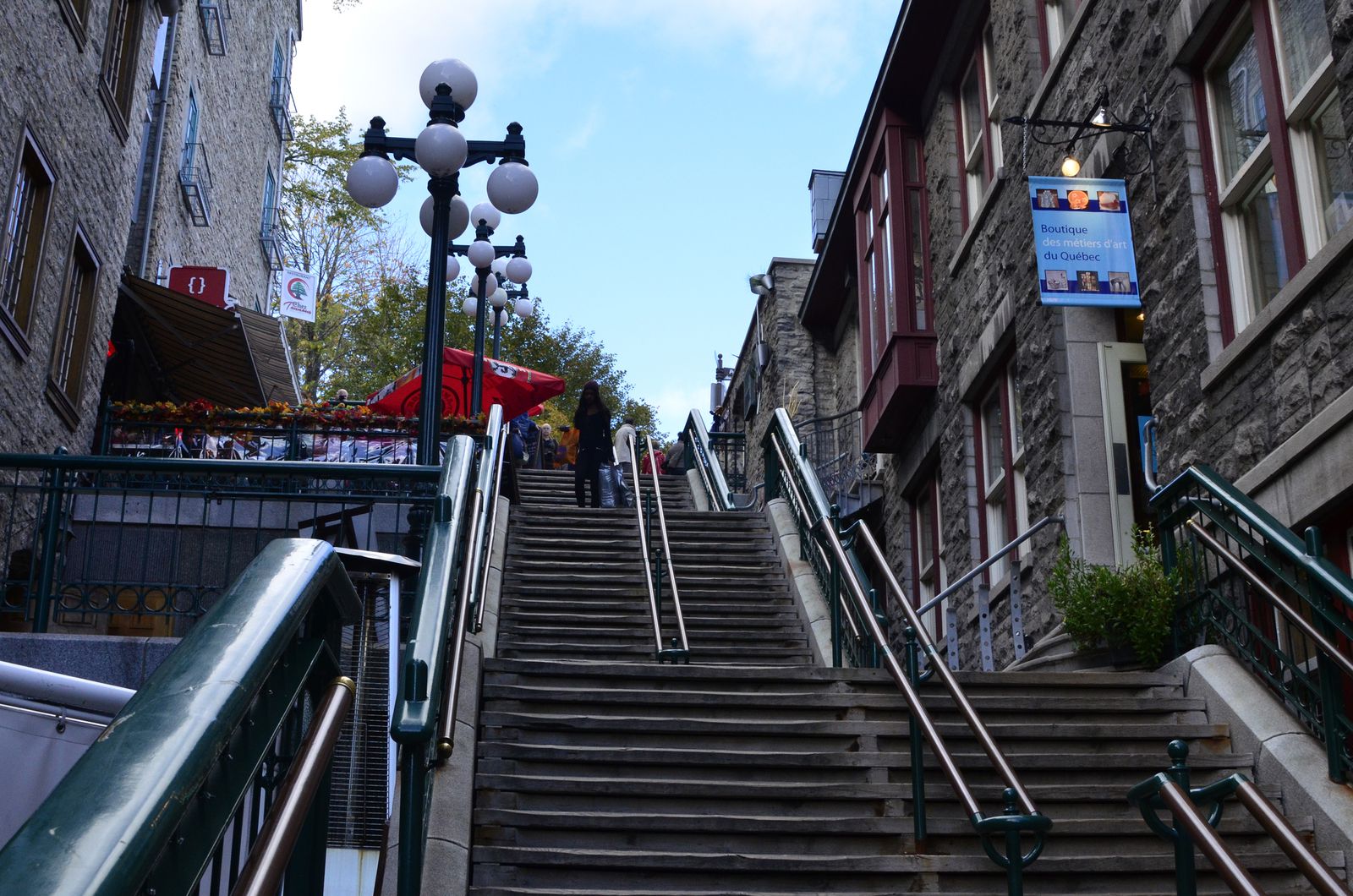 ケベックに恐ろしい観光スポットがある その名も首折り階段 実はおしゃれな場所でした Retrip リトリップ