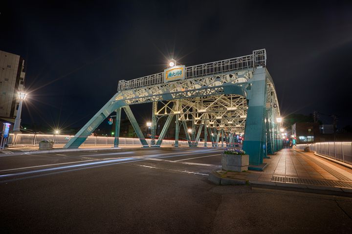 金沢の文豪・室生犀星が愛した犀川にかかる犀川大橋の魅力とは | く