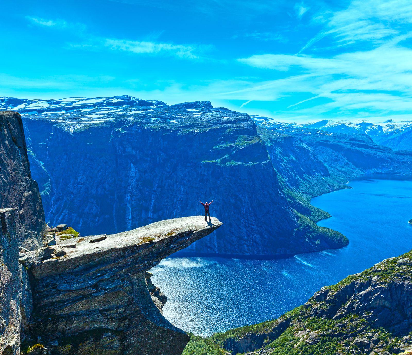 好奇心に身を任せる冒険旅行 思わず冒険心をくすぐられる世界の絶景10選 Retrip リトリップ