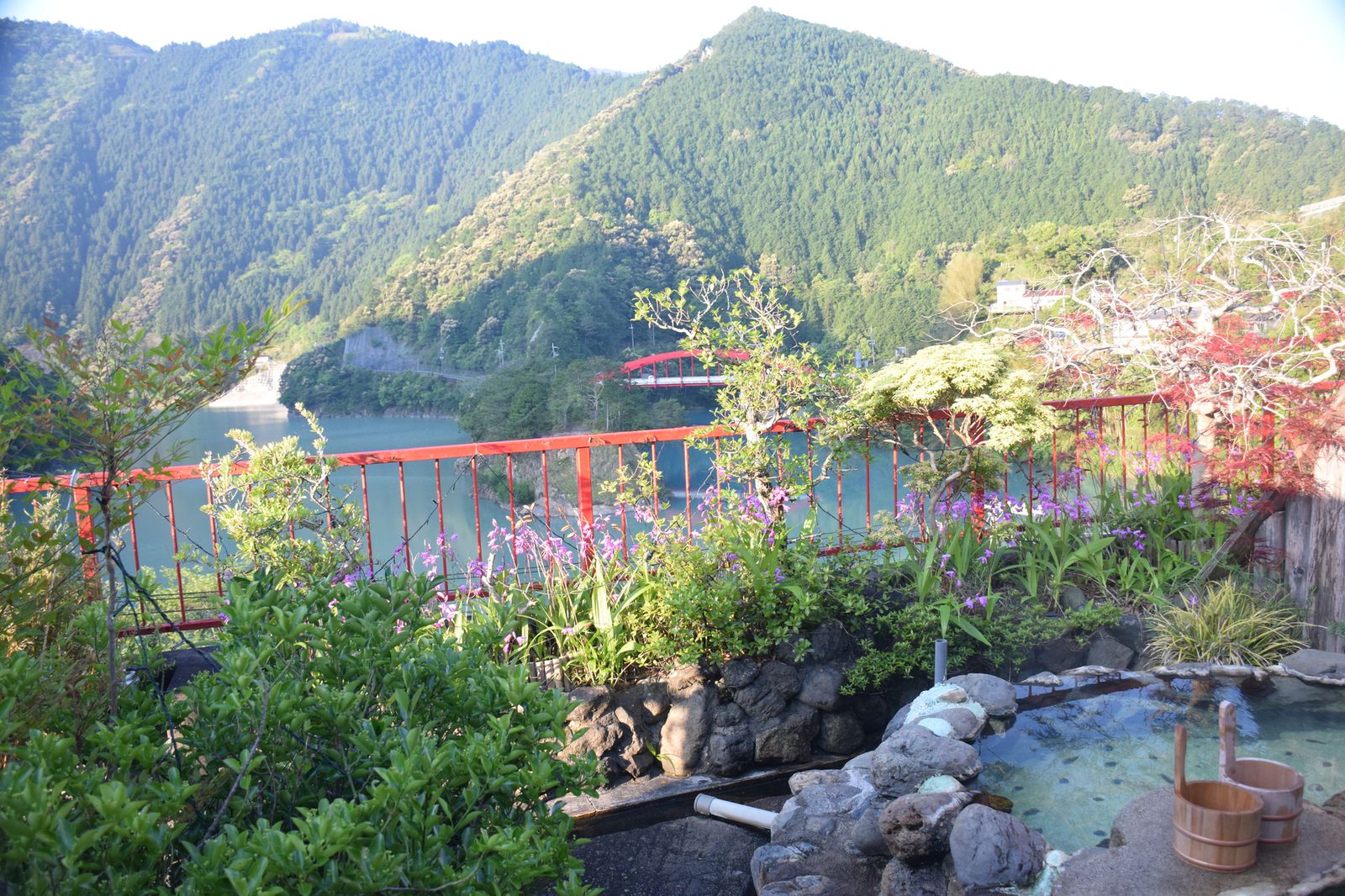 メイン画像 古都奈良でゆったり温泉 奈良県でオススメの人気日帰り温泉15選 Retrip リトリップ メイン画像 古都奈良でゆったり温泉 奈良県でオススメの人気日帰り温泉15選 Retrip リトリップ