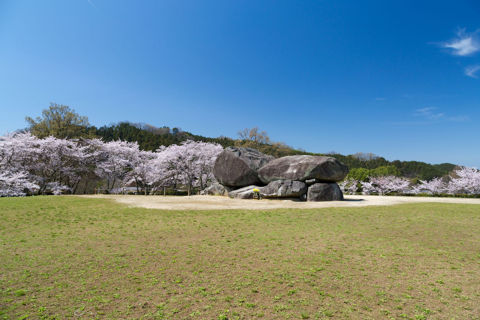 石舞台古墳 Ishibutai Kofun Retrip リトリップ