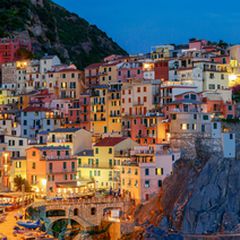 まるでおとぎ話の世界 イタリアのカラフルな崖の上の村 マナローラ とは Retrip リトリップ