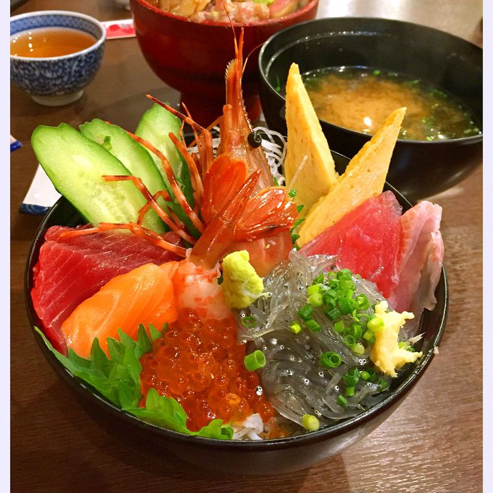 食べてほしい海鮮丼 ココにあり 小田原のオススメ海鮮丼10選 Retrip リトリップ