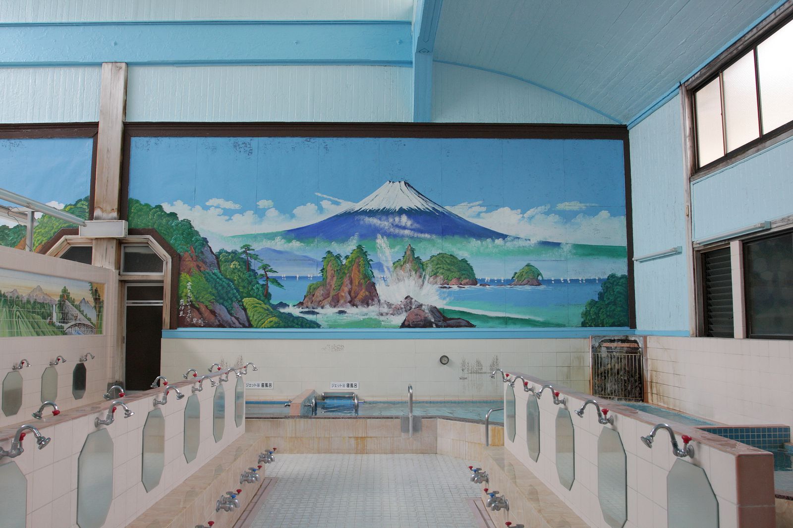 阿部寛も入浴 映画 テルマエ ロマエ で登場した関東の温泉7湯 Retrip リトリップ