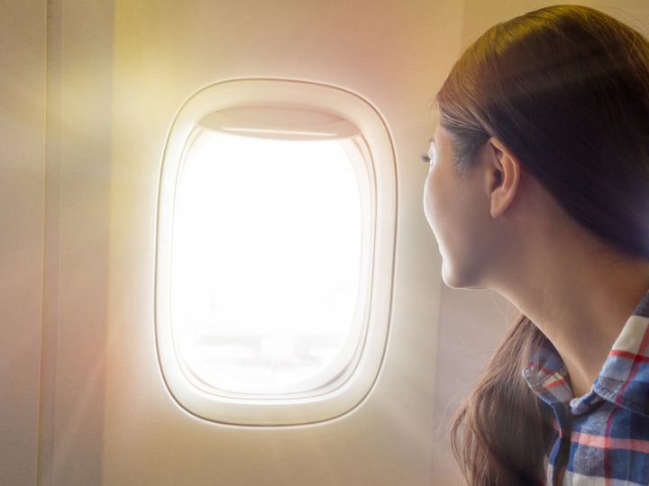 快適な旅行は機内から。飛行機内での過ごし方・暇つぶし方ランキングTOP10