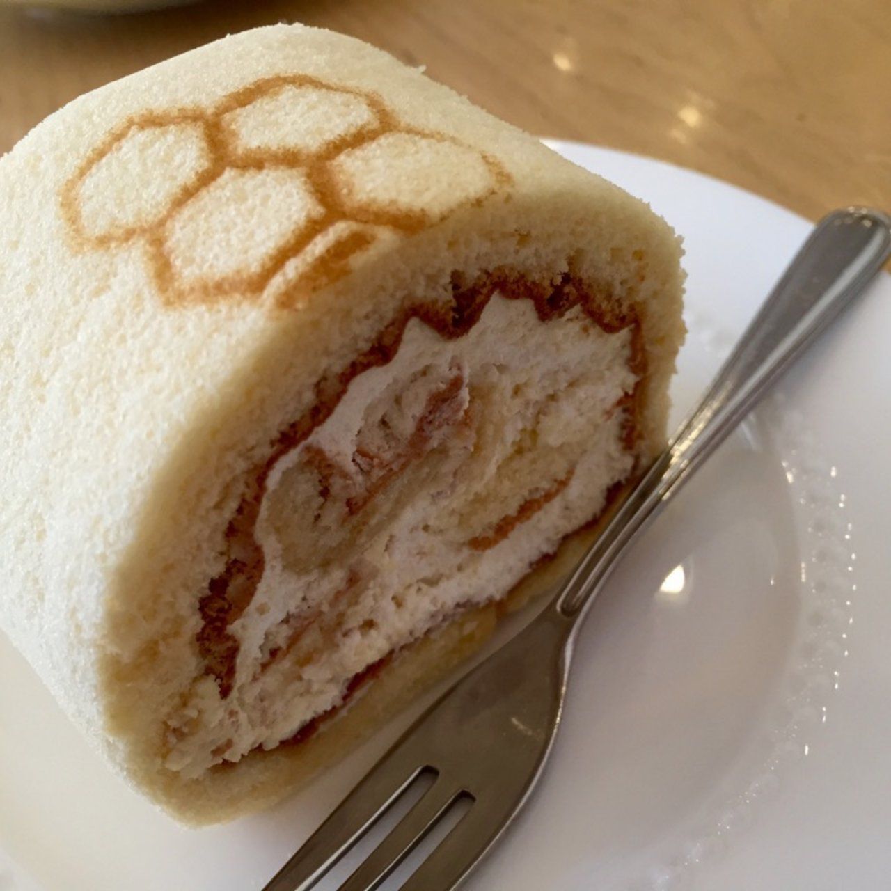 ぎっしり詰まったクリームは幸せの証 東京都内で買える絶品ロールケーキ8選 Retrip リトリップ
