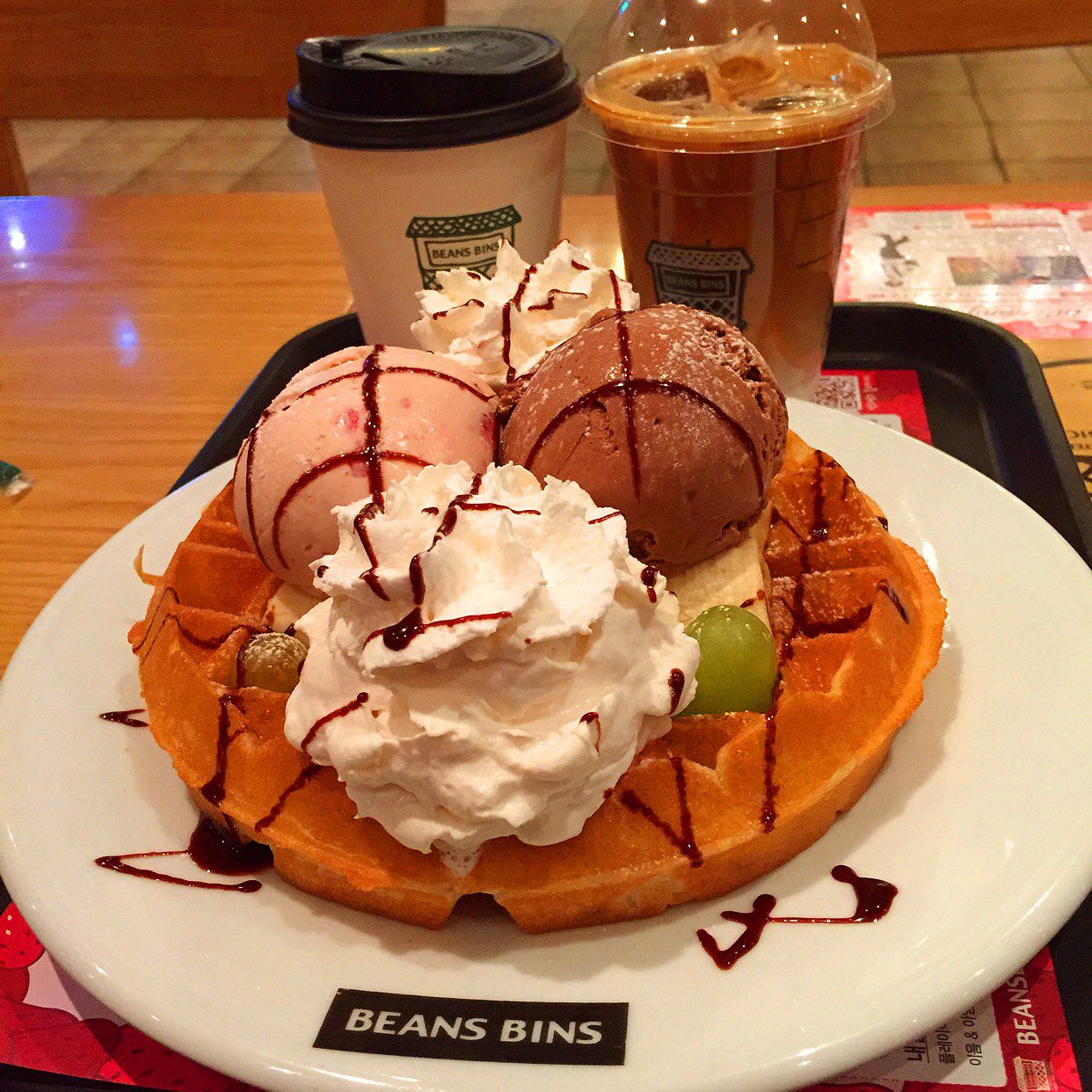 韓国王道スイーツ。「BEANS BINS」のベルギー風ワッフルが食べたい
