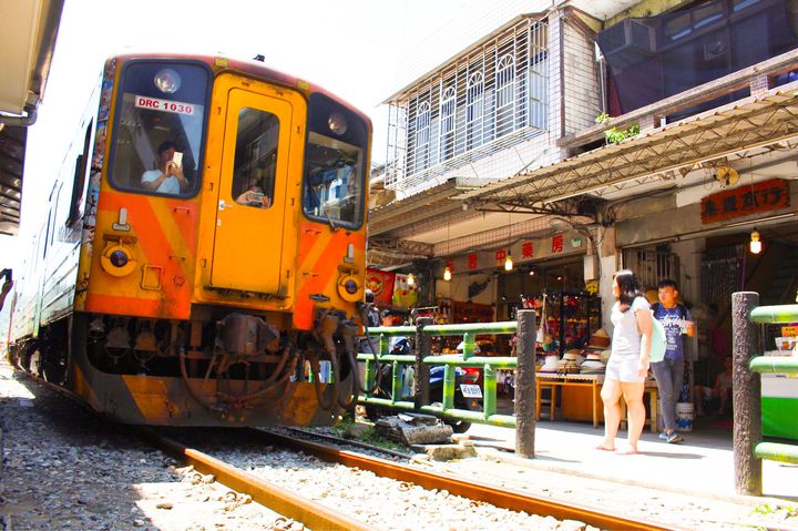空に願いを込めて。台湾のフォトジェニックな街「十分」の5つの魅力と