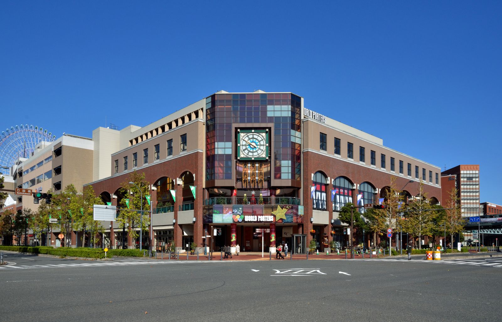 横浜ワールドポーターズ RETRIP[リトリップ]