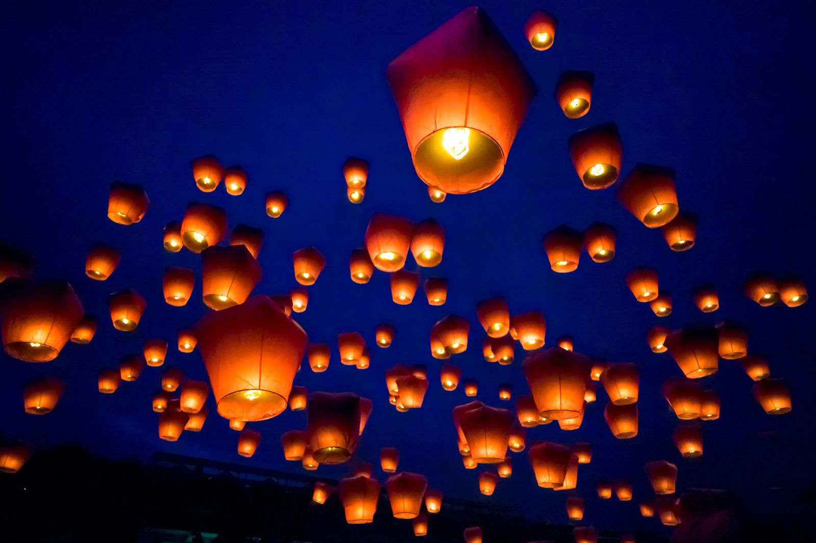 終了 憧れのラプンツェルの世界が現実に 台湾 平渓天燈祭 でランタンを飛ばしたい Retrip リトリップ