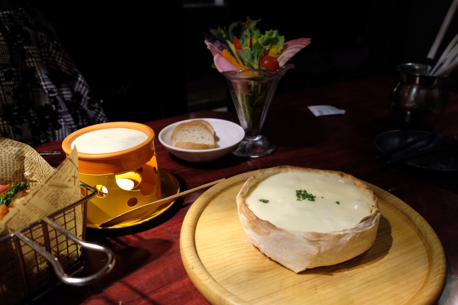 鎌倉野菜とチーズフォンデュ 新宿ガーデンファーム 新宿東口駅前店 | Retrip[リトリップ]