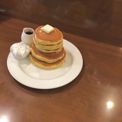 このボリュームを見よ 浅草 喫茶ミモザ のホットケーキがすごいと話題 Retrip リトリップ