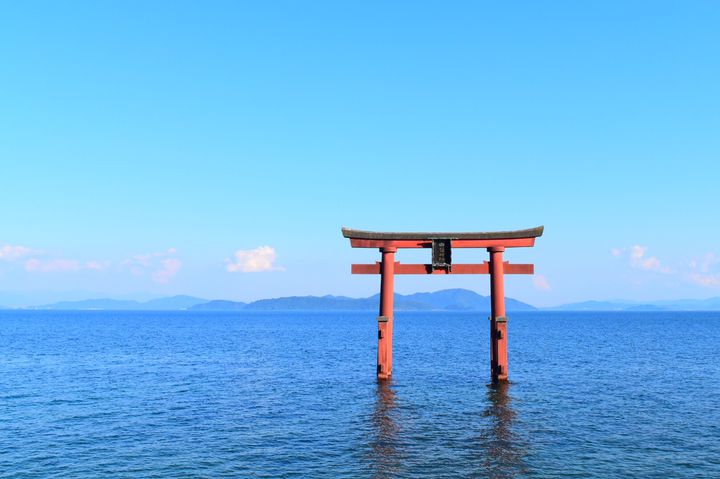 神秘的な絶景 海に浮かぶ鳥居 が見られる日本全国のスポット8ヶ所 Retrip リトリップ