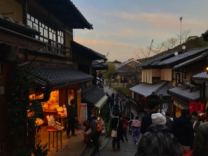 世界文化遺産「清水寺」の参道「清水坂」が熱い！外国人観光客にも人気です