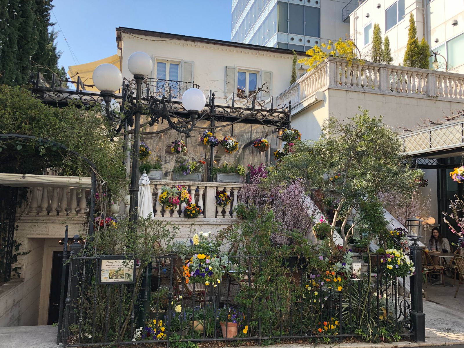 クリスマス女子会にもピッタリ お姫様気分になれる東京都内のレストラン6選 Retrip リトリップ