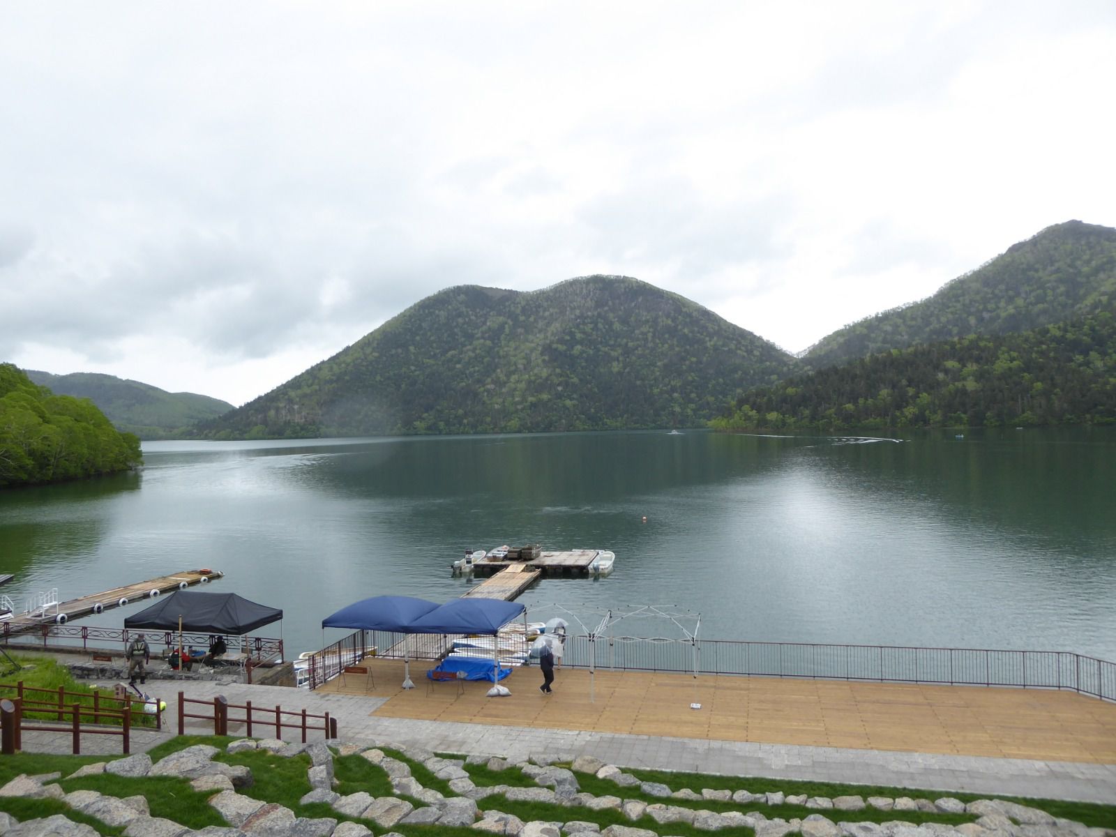 「然別湖」でやりたい5つのこと!北海道の自然が作り出した天空の湖へ | くふうトリップ