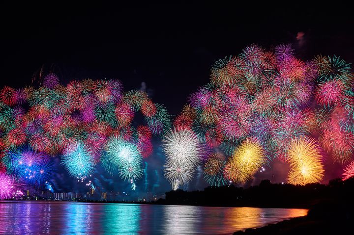 日本最大の湖で打ち上げられる花火大会 びわ湖大花火大会 開催 Retrip リトリップ