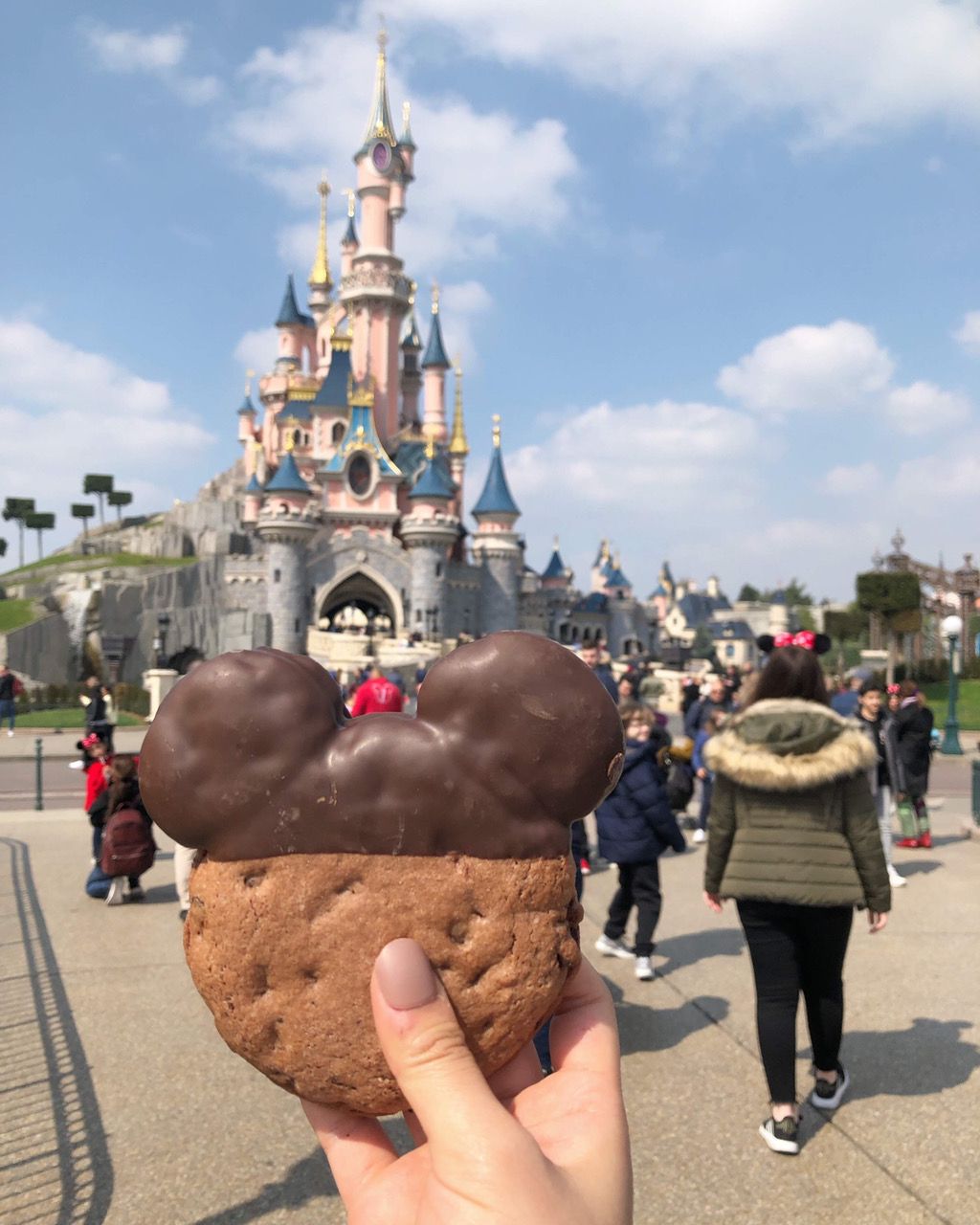 ディズニーランドパリ　ボックス付きお菓子