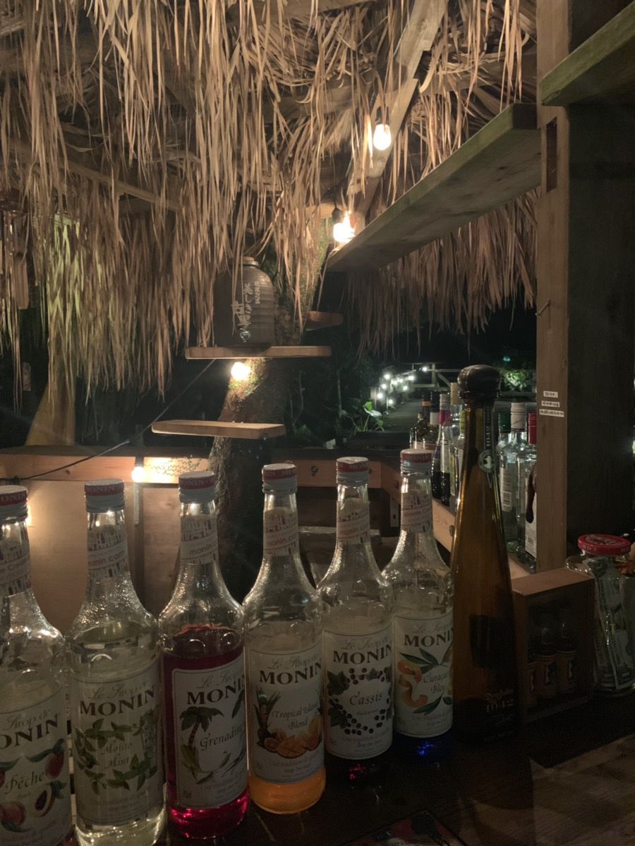 connecting cafe bar GoMe