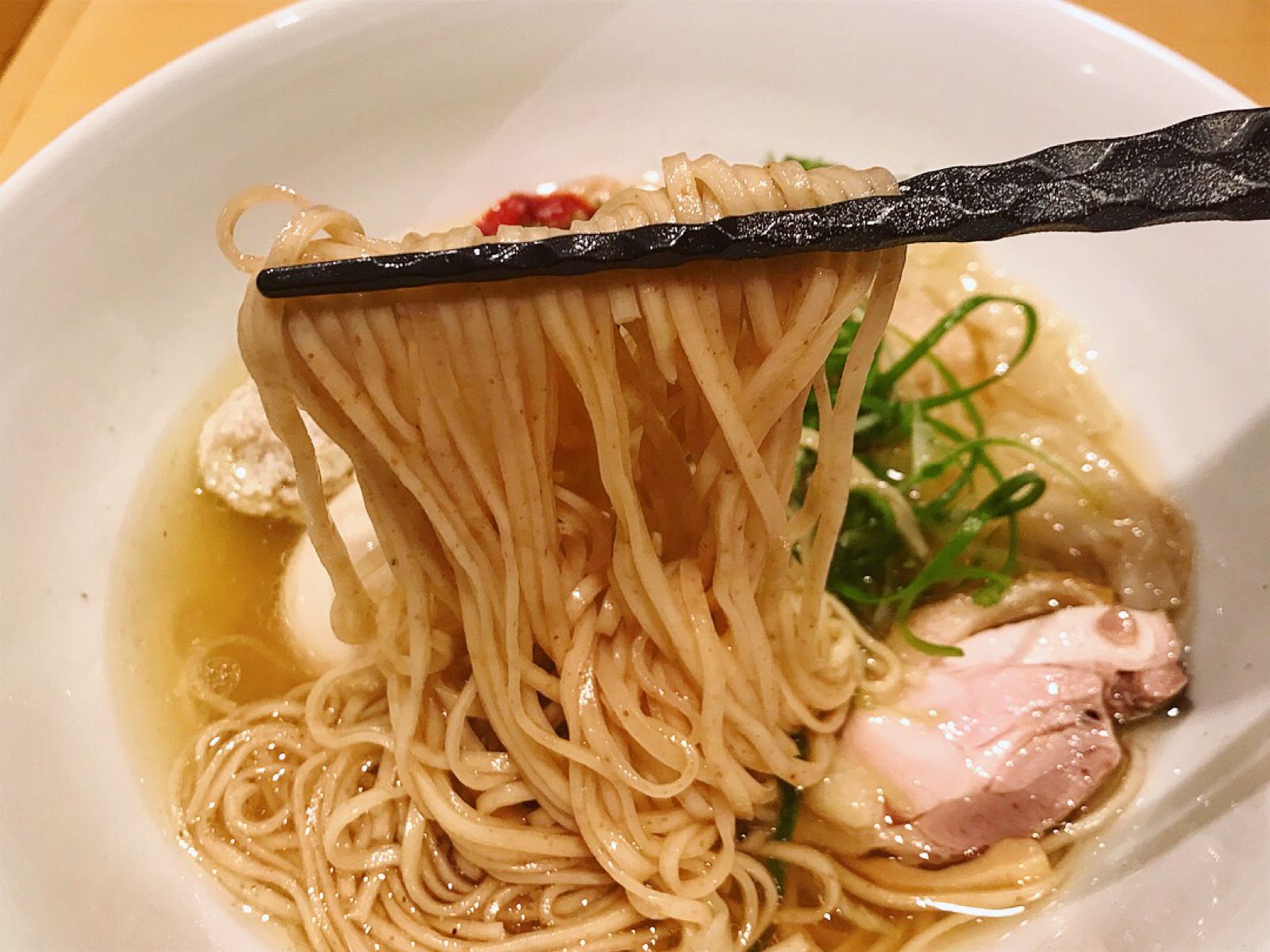 6枚目の画像 誤魔化しの効かないシンプルな旨さ 塩ラーメンが美味しい東京都内のお店7軒 Retrip リトリップ