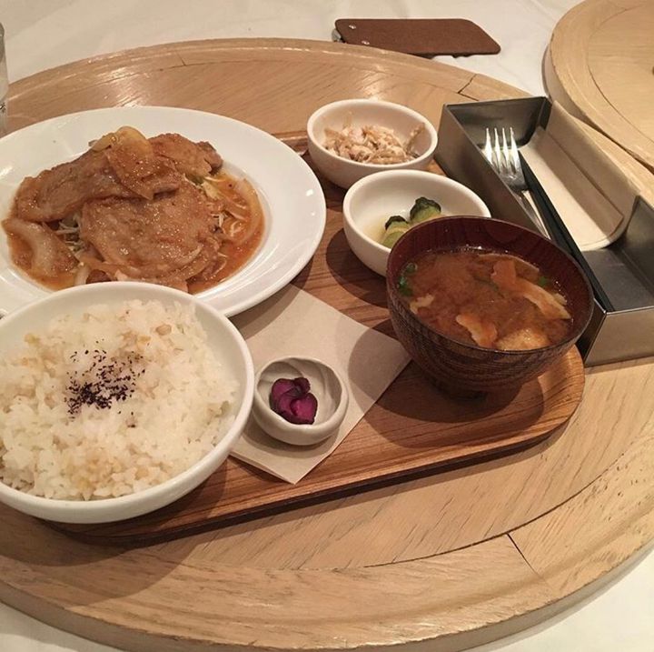 イマドキ女子が殺到 ごろ寝カフェ Chano Ma の魅力とは Retrip リトリップ