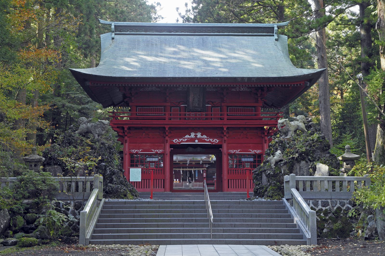 東口本宮冨士浅間神社の御朱印・駐車場・アクセスは？須走口参拝の完全攻略法【2026最新】