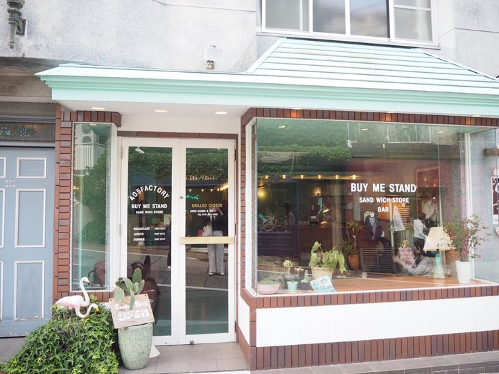 横浜デートで使いたい みなとみらい線沿線の異国情緒溢れるカフェ7選 Retrip リトリップ