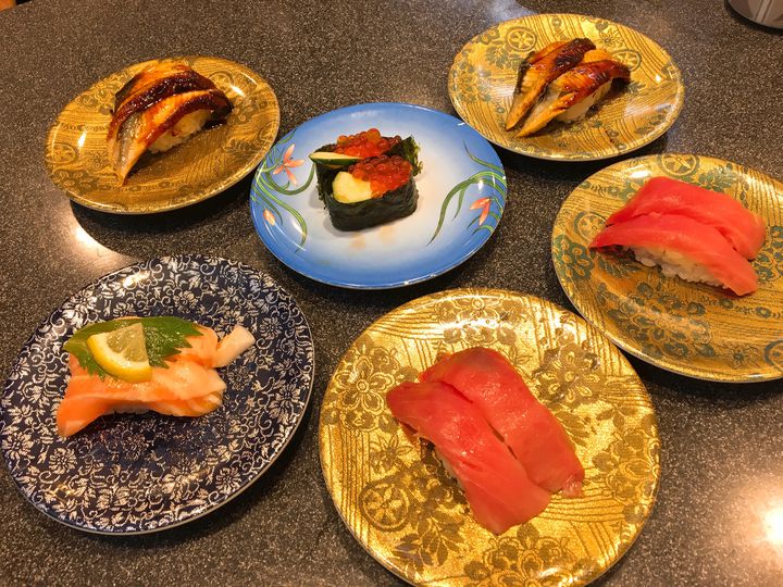 並んででも食べるべし 東京都内の行列ができる人気 回転寿司 はこの7店 Retrip リトリップ