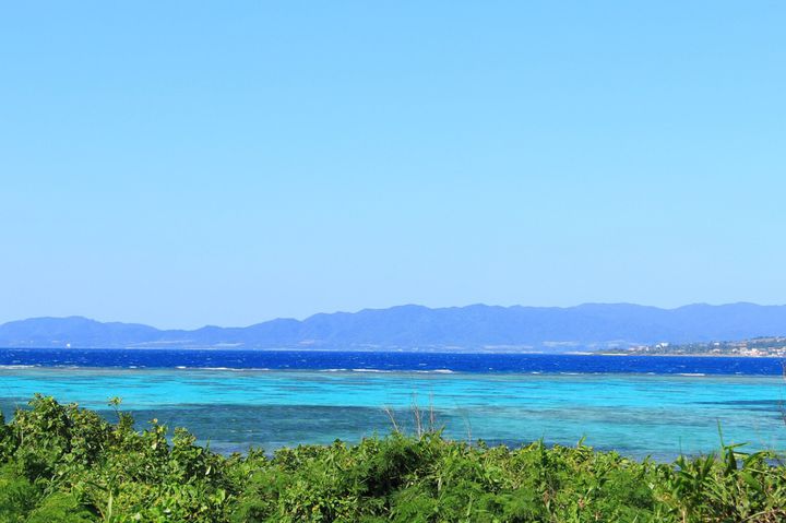 一度はいきたい絶景の地！沖縄の原風景が見られる「竹富島」の美しすぎる魅力 | RETRIP[リトリップ]