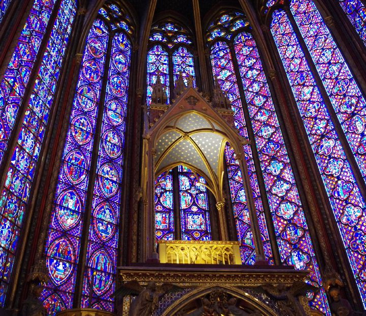 世界はやっぱりすごかった！息を呑むほど美しい世界のステンドグラス7