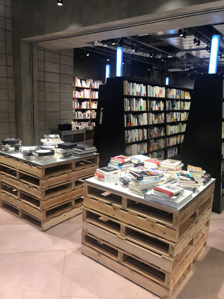 私だけの時間を楽しもう。お一人様だからこそ行きたいブックカフェLIST