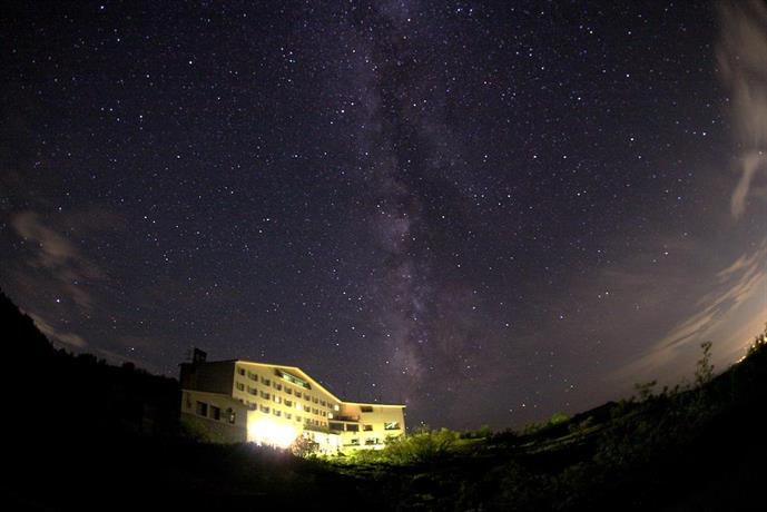 瞼の裏に星空を 大自然に抱かれて眠りたい 秘境 立山 のホテル7選 Retrip リトリップ