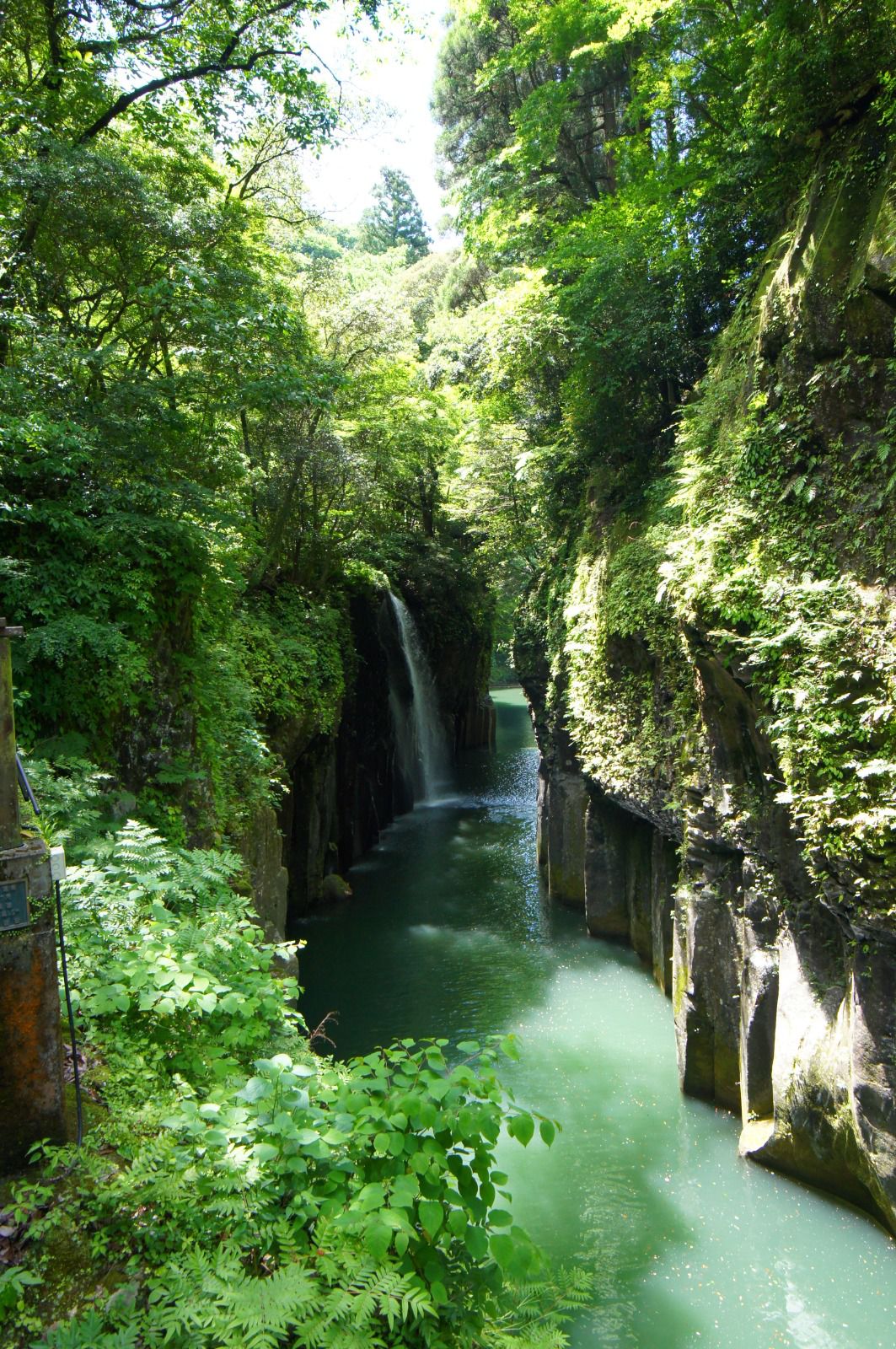 死ぬまでに一度は行きたい 日本国内の 神秘的すぎる滝 5選 Retrip リトリップ