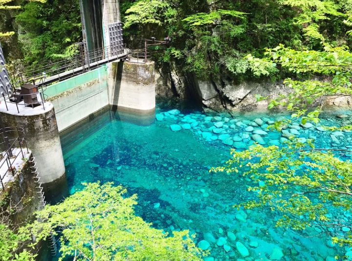初夏の新緑絶景を。日本全国の“美しい新緑がある”絶景スポット7選 | RETRIP[リトリップ]