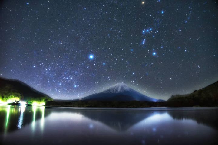 宝石が浮かぶ星空を。冬だから観たい関東近郊の“絶景星空鑑賞スポット”13選