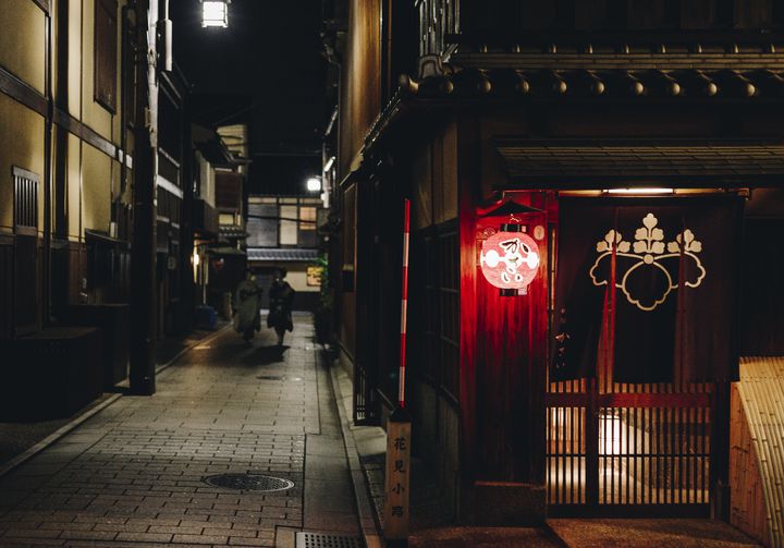 はんなり京散歩してみない 京都 祇園の 花見小路通 が素敵すぎる Retrip リトリップ