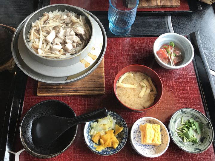 小江戸でのランチに困ったら 居食屋 とりせい の 絶品釜めし をご紹介 Retrip リトリップ