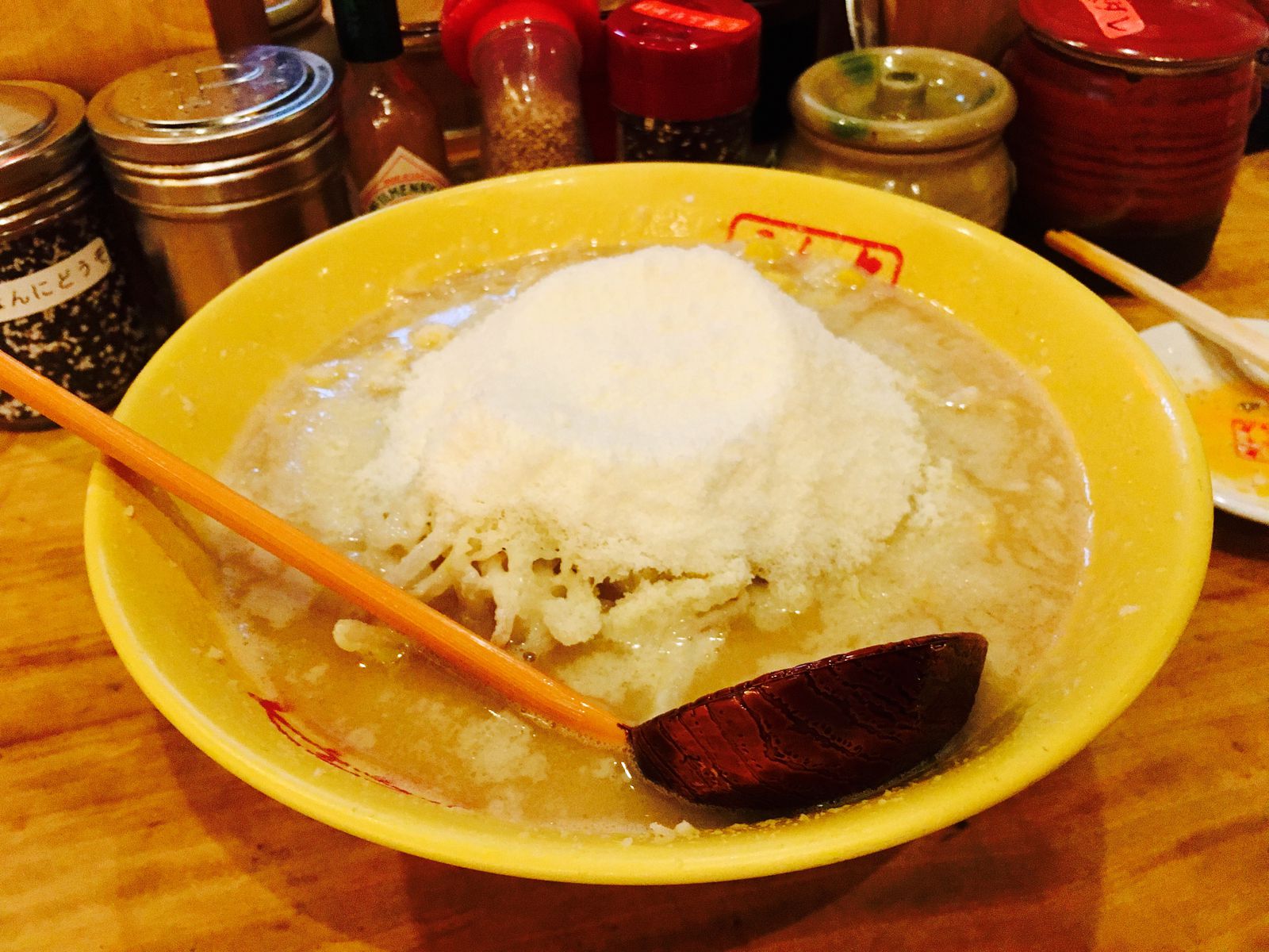 話題性は抜群 東京都内で食べられる 一風変わった 絶品ラーメン7選 Retrip リトリップ