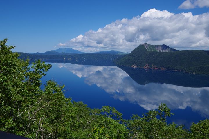 自然が生み出す ブルー の力 北海道の 青 の絶景スポット9選 Retrip リトリップ