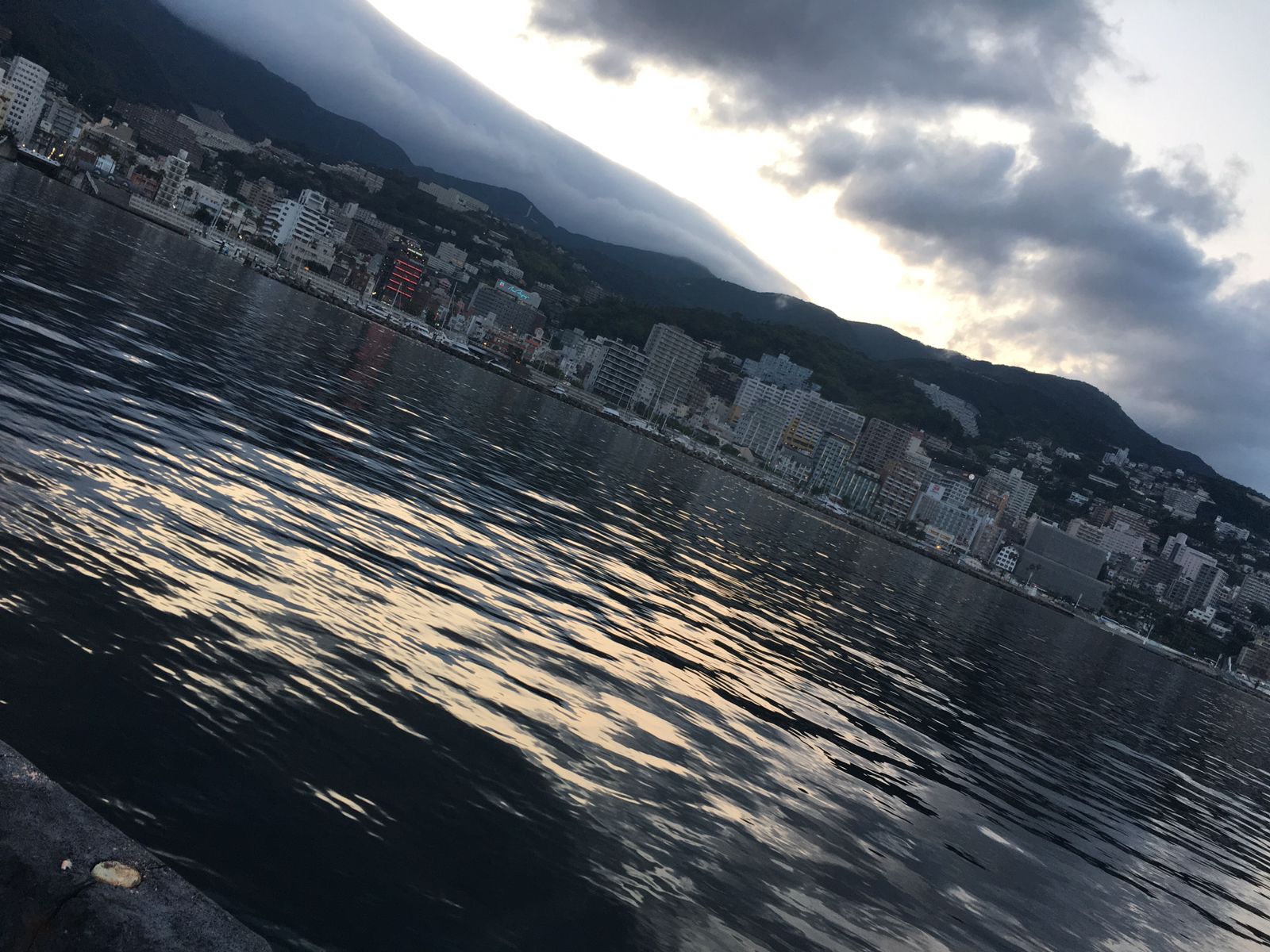 熱海港海釣り施設 Retrip リトリップ